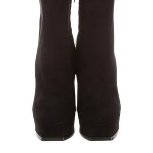 YSL Leeda Bootie black suede gently worn